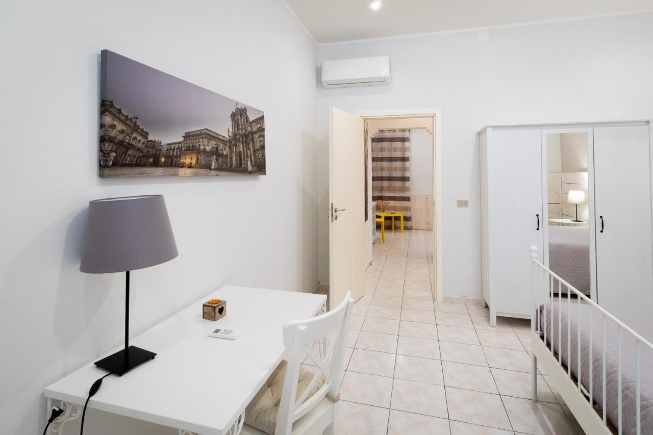 Syracuseapartments Il Piave Di Siracusa Appartamento Per 6 Persone Vicino Ad Ortigia A 200M Dal Mare Ngoại thất bức ảnh